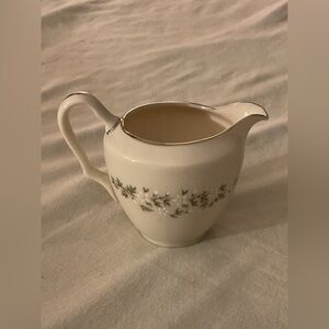 Lenox Brookdale Creamer